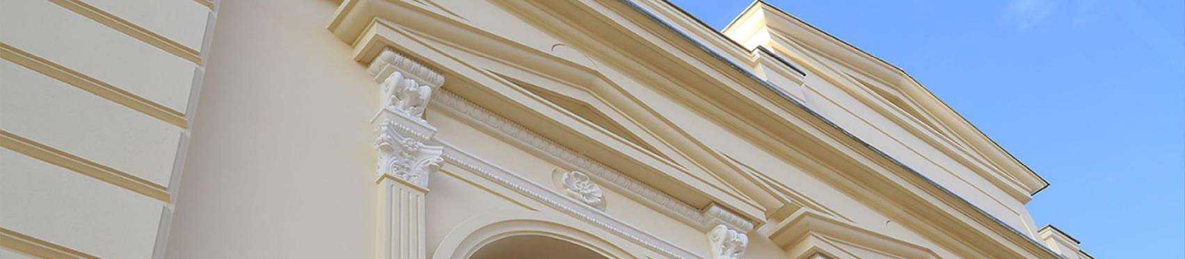 Egyedi stukkó homlokzat